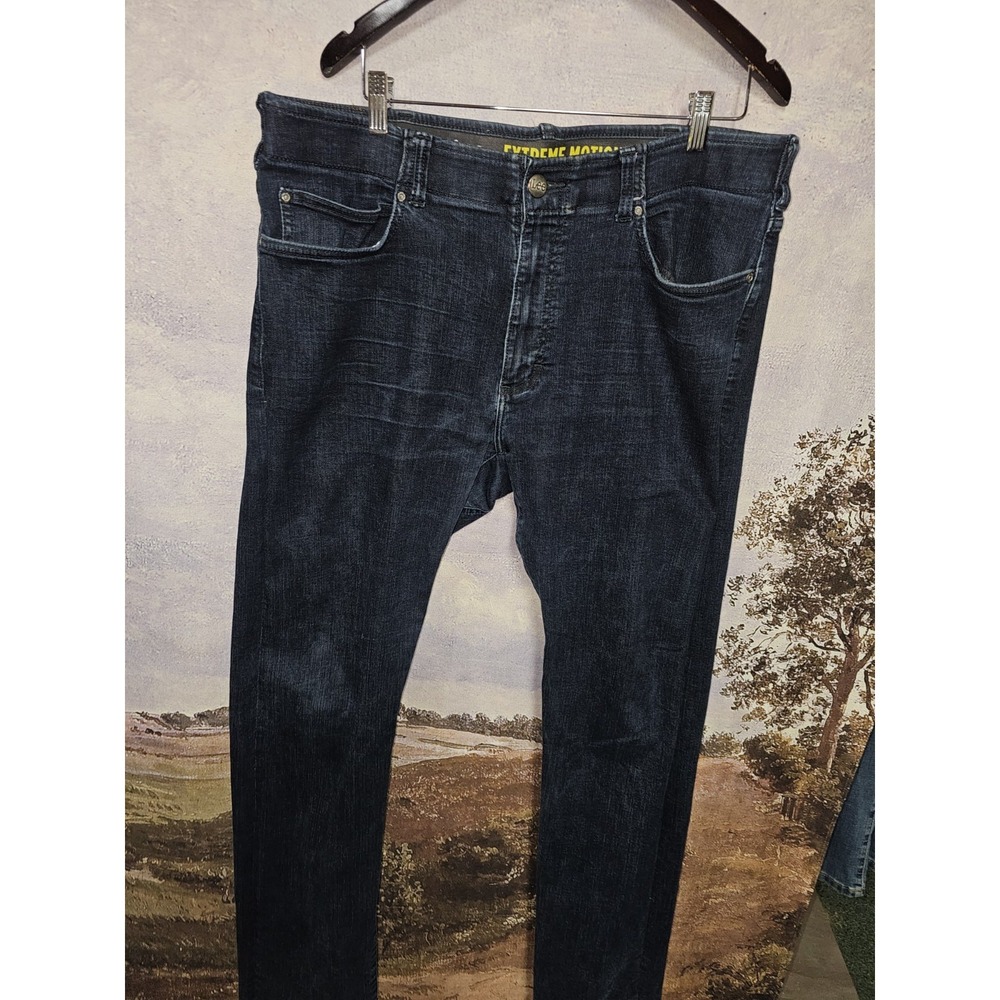 Lee Extreme Motion Men's 38x34 Slim Fit Straight Leg Stretch Jeans Blue
